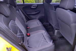 렌터카 MG3 (21-24) - photo 12