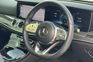 렌터카 Mercedes Benz E AMG (19-22) - photo 8