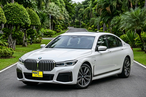렌터카 BMW 740 M Sport(19-22) - photo 2