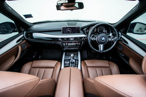 렌터카 BMW X5 M SPORT (17-19) - photo 10