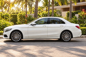 렌터카 Mercedes Benz C AMG (17-23) - photo 7