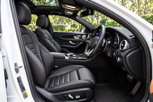 렌터카 Mercedes Benz C AMG (17-23) - photo 11