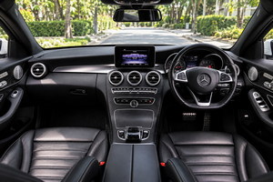 렌터카 Mercedes Benz C AMG (17-23) - photo 12