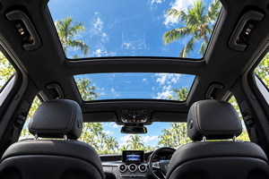 렌터카 Mercedes Benz C AMG (17-23) - photo 18
